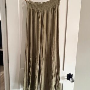 Women's Wide Leg Pants in Olive Green